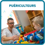 Etudiants bouton puericulteurs